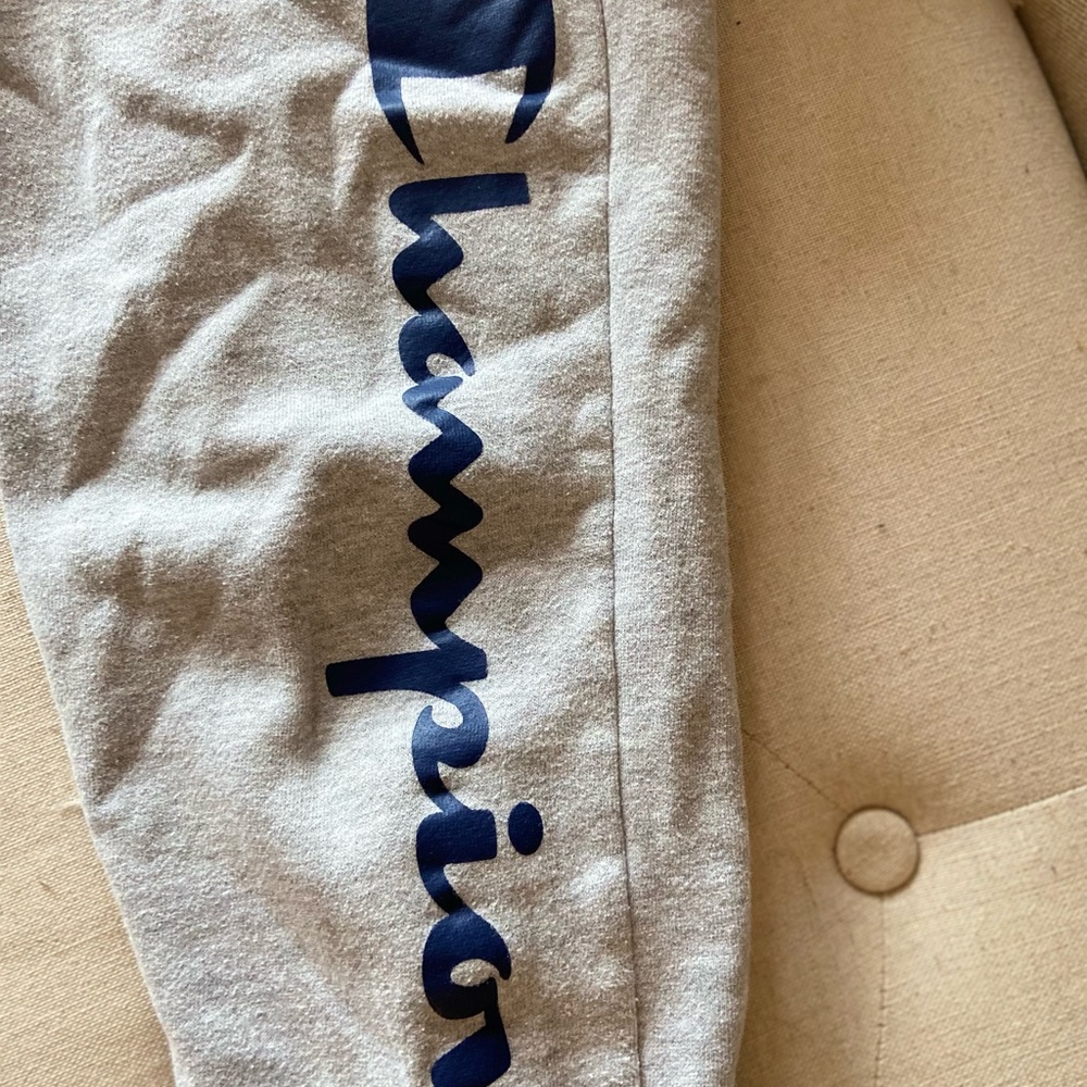 Champion sweat pants with cuffed bottom in Grey blue size kids Large